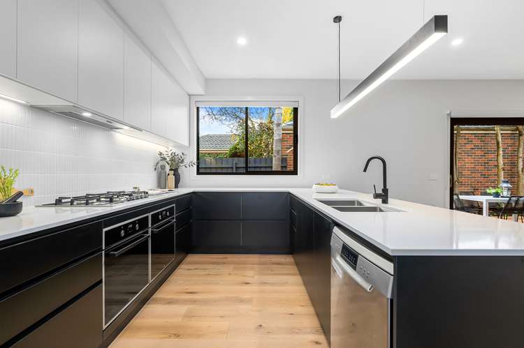 Sixth view of Homely townhouse listing, 2/15 Hatfield Street, Balwyn North VIC 3104