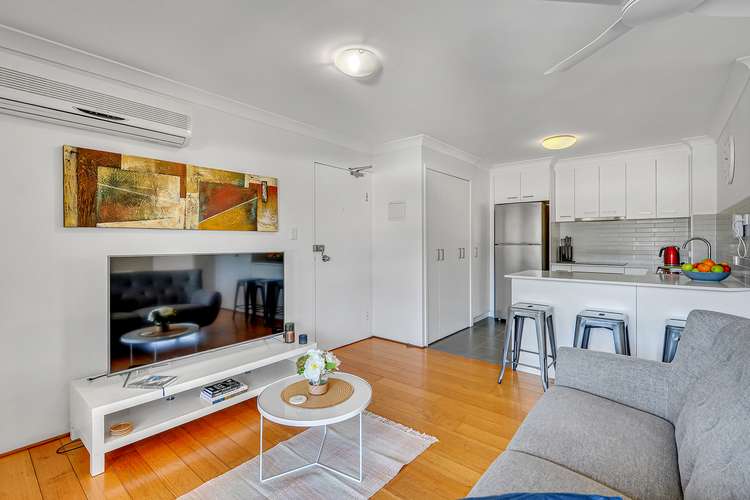 Main view of Homely apartment listing, 15/29 Bell Street, Kangaroo Point QLD 4169