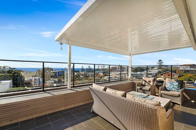 Main view of Homely unit listing, 2/32 Campbell Crescent, Terrigal NSW 2260