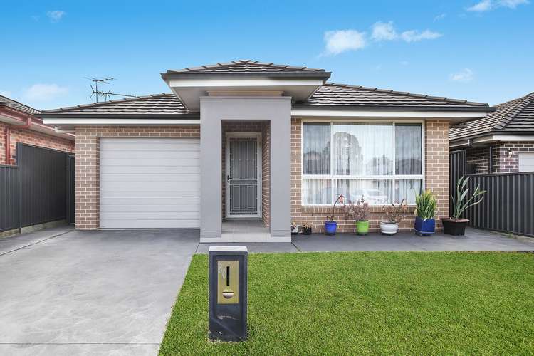 80 Tamworth Crescent, Hoxton Park NSW 2171