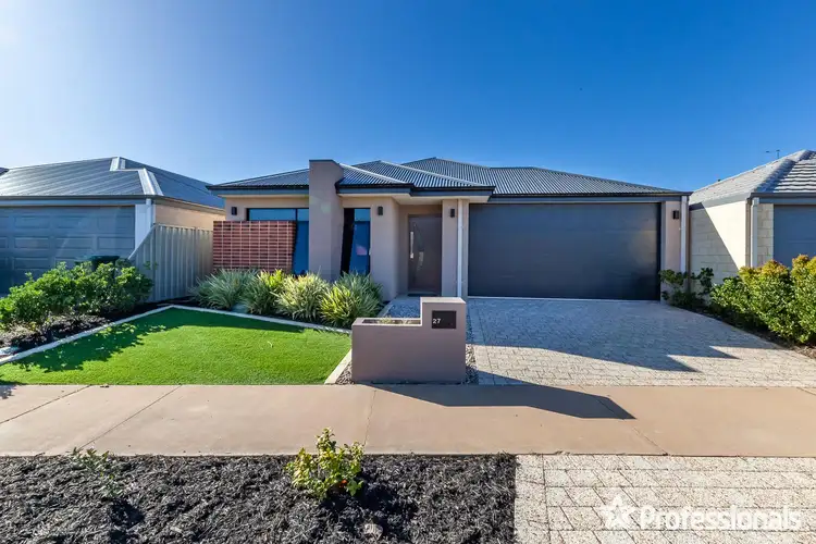 27 Lindt Crescent