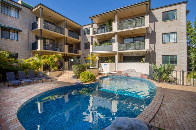 Main view of Homely unit listing, 4/152-154 High Street, Southport QLD 4215