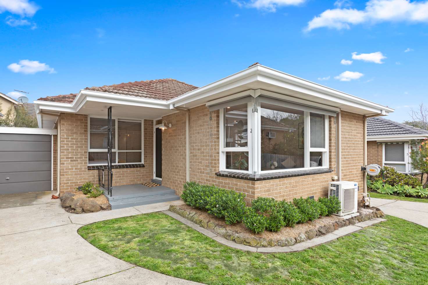 Main view of Homely unit listing, 2/19 Tulip Grove, Cheltenham VIC 3192