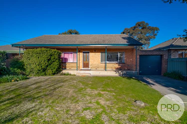 18 Higgins Avenue, Wagga Wagga NSW 2650