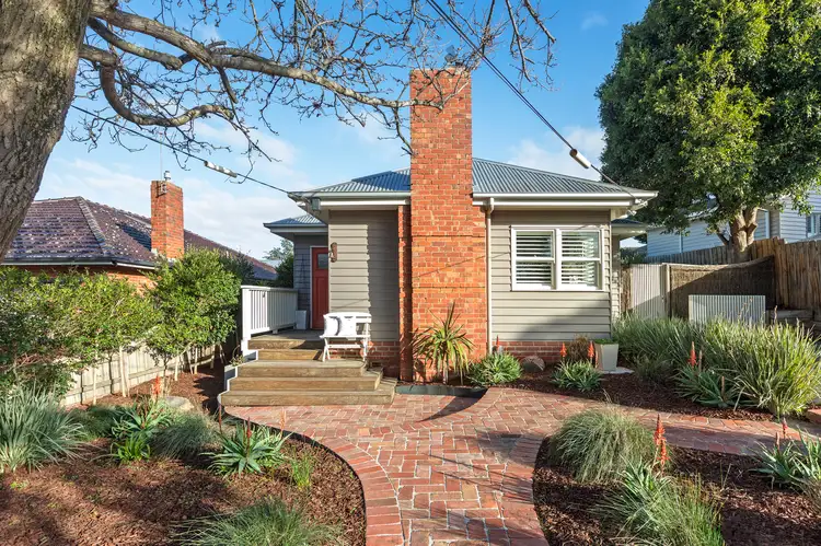 16 Carrier Avenue