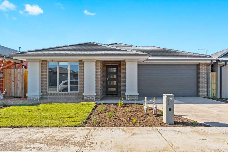 7 Chitwan Street, Clyde North VIC 3978