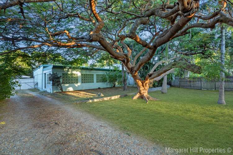 17 Leslie Street, Oonoonba QLD 4811