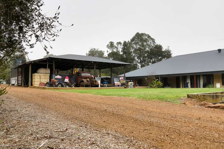 22 Bullich Retreat, Jarrahdale WA 6124