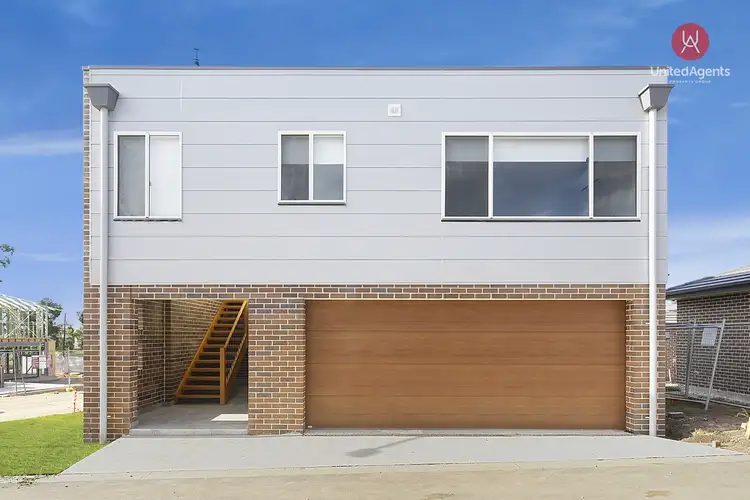 15a Bruce Ferguson Ave