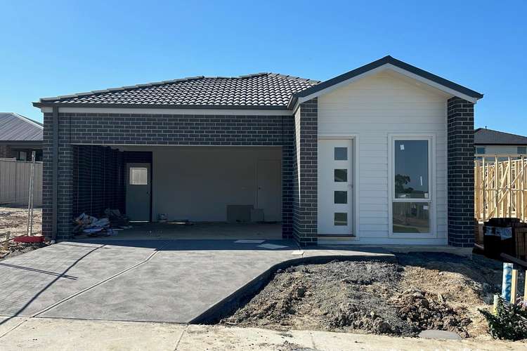 Main view of Homely house listing, 14 Talbot Drive, Pakenham VIC 3810