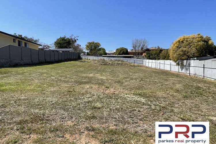 25 Farrer Street, Parkes NSW 2870