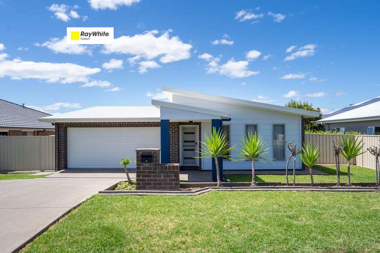 25 Jeffrey Circuit, Tumut NSW 2720