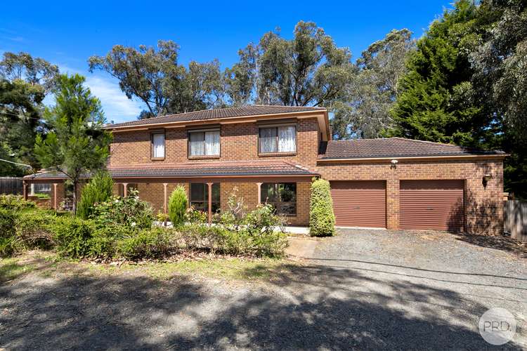 121 Moss Avenue, Mount Helen VIC 3350