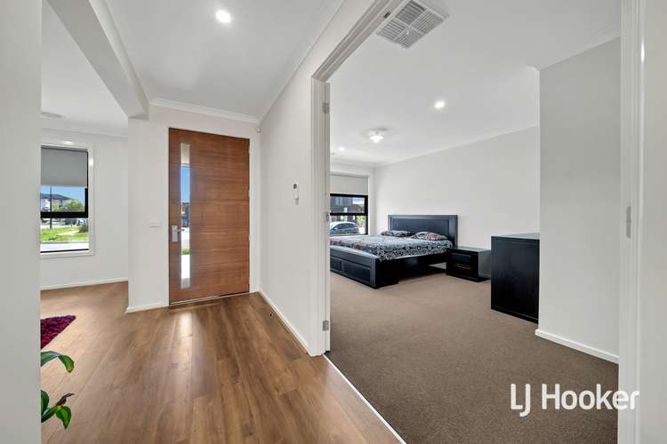 Second view of Homely house listing, 21 Huntingfield Street, Thornhill Park VIC 3335