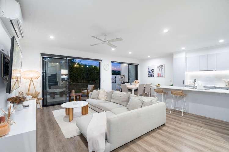 Main view of Homely townhouse listing, 4/521 Old Cleveland Road East, Birkdale QLD 4159