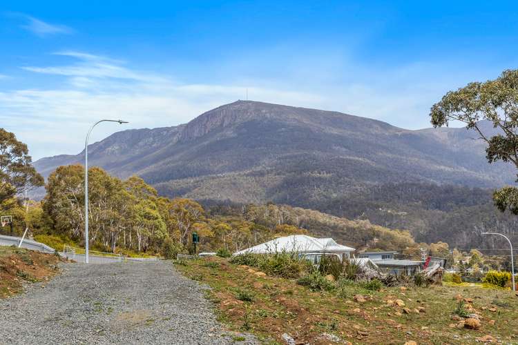 16 Bluestone Rise, Lenah Valley TAS 7008