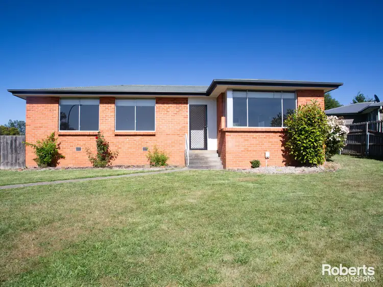 6 Currie Place