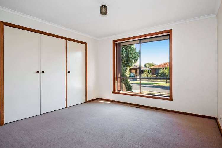 Fifth view of Homely house listing, 11 Emmerson Court, Mill Park VIC 3082