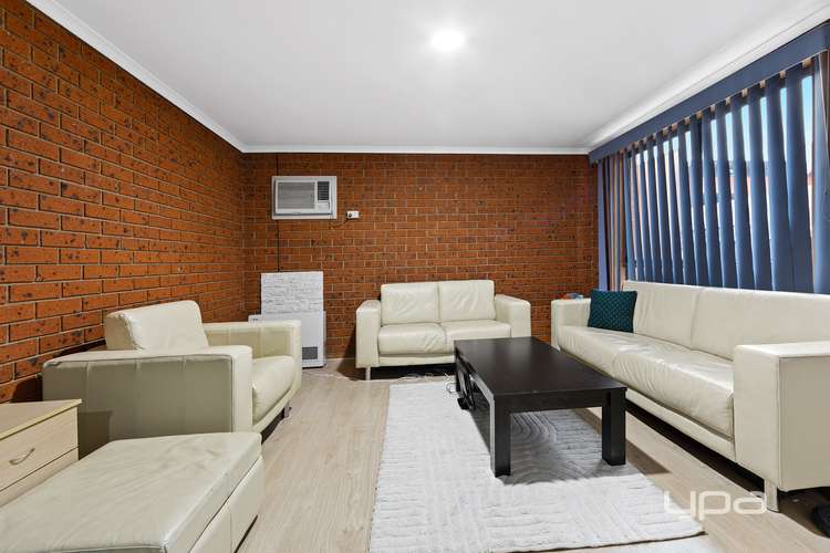 Main view of Homely unit listing, 2/8 John Street, St Albans VIC 3021