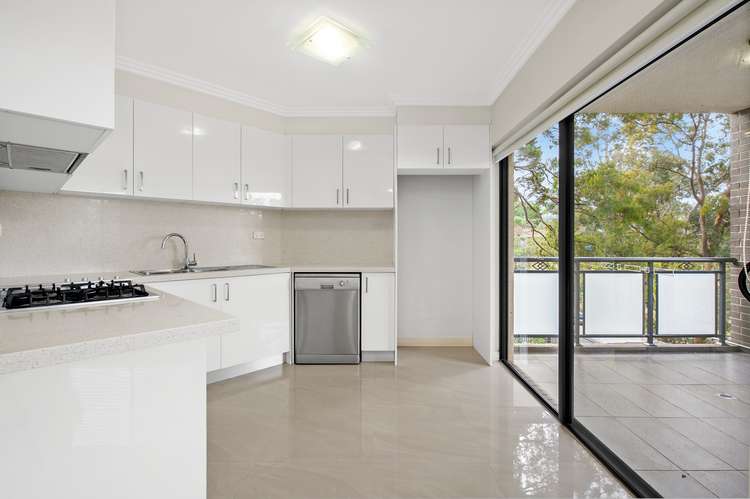Third view of Homely unit listing, 6/9 Bellbrook Avenue, Hornsby NSW 2077