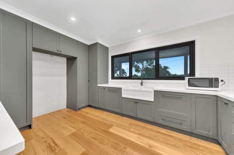 Fifth view of Homely house listing, 30 Woodside Court, Eden Park VIC 3757