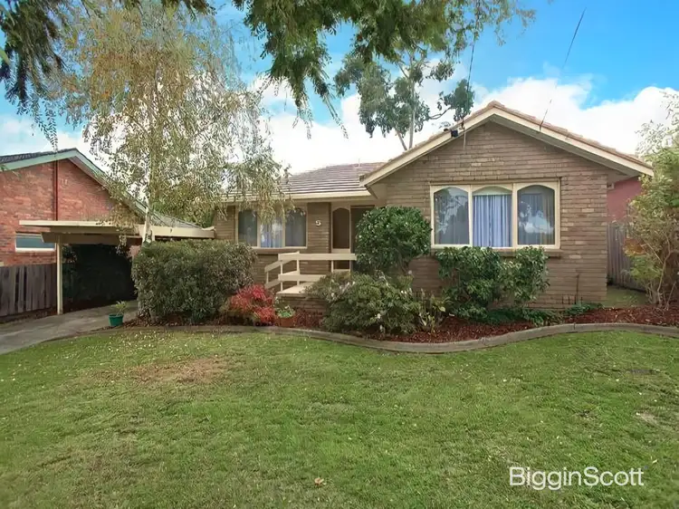 Main view of Homely house listing, 5 Crusader Crescent, Glen Waverley VIC 3150