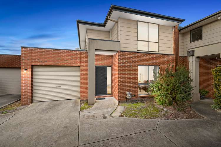 Main view of Homely townhouse listing, 2/30 Simon Court, Hampton Park VIC 3976