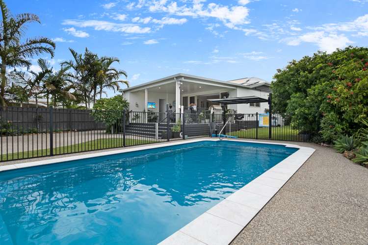 24 Ann Street, Torquay QLD 4655