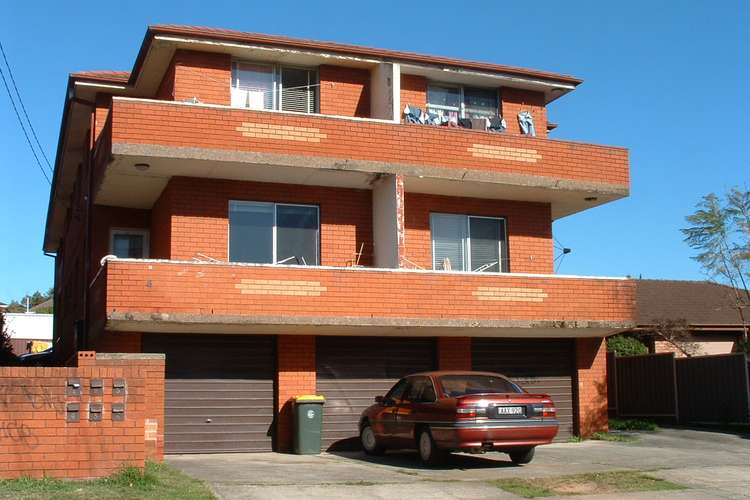 Main view of Homely unit listing, 2/8 Beaumont Street, Campsie NSW 2194