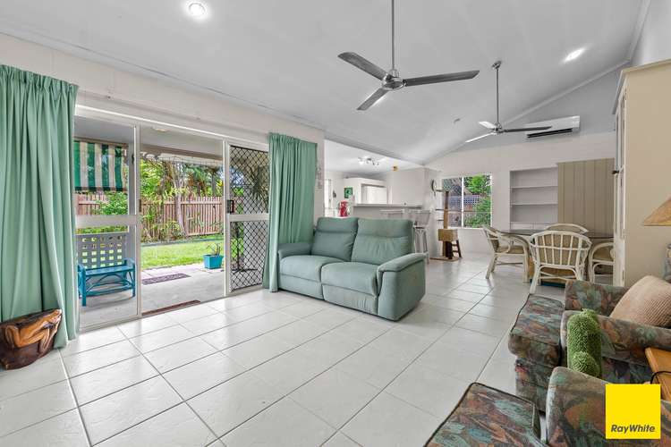 Fourth view of Homely villa listing, 2/20 Ireland Crescent, Whitfield QLD 4870