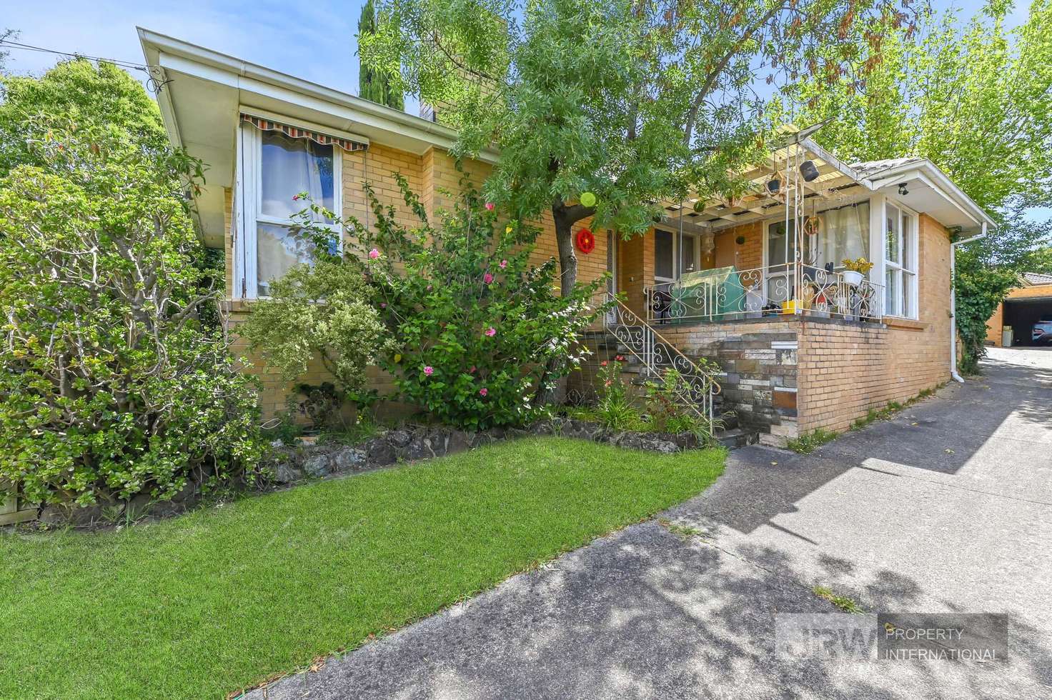 Main view of Homely unit listing, 1/7 Doynton Parade, Mount Waverley VIC 3149