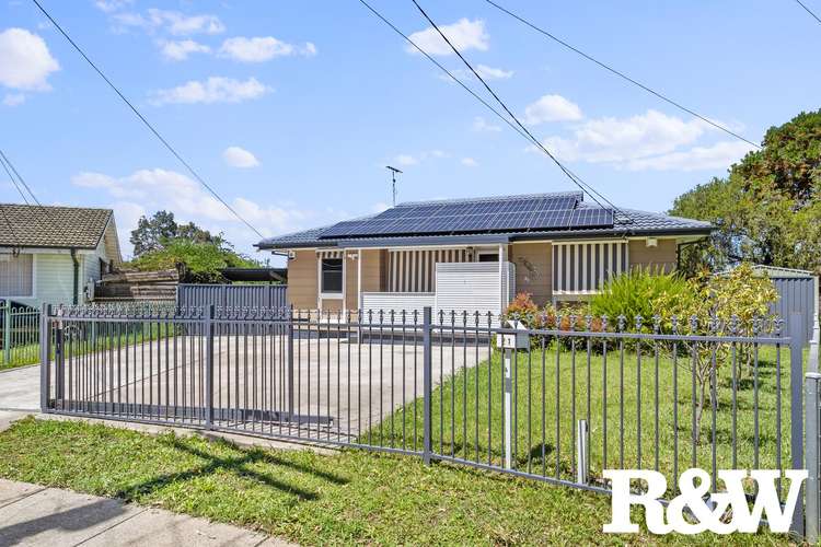Main view of Homely house listing, 21 Samoa Place, Lethbridge Park NSW 2770