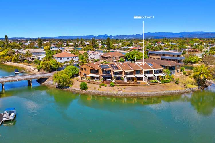 Main view of Homely townhouse listing, 2/27-29 Surfers Avenue, Mermaid Waters QLD 4218
