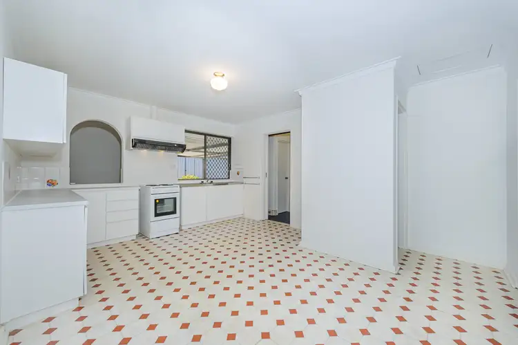 Fourth view of Homely house listing, 32 Markham Way, Swan View WA 6056