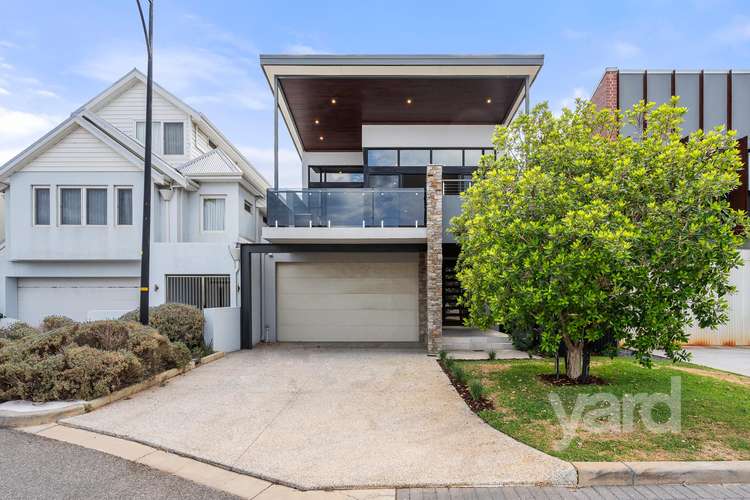 4 Enderby Close, North Coogee WA 6163