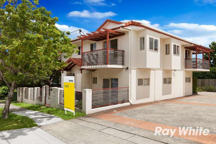 Main view of Homely unit listing, 2/3 Noela Street, Coorparoo QLD 4151