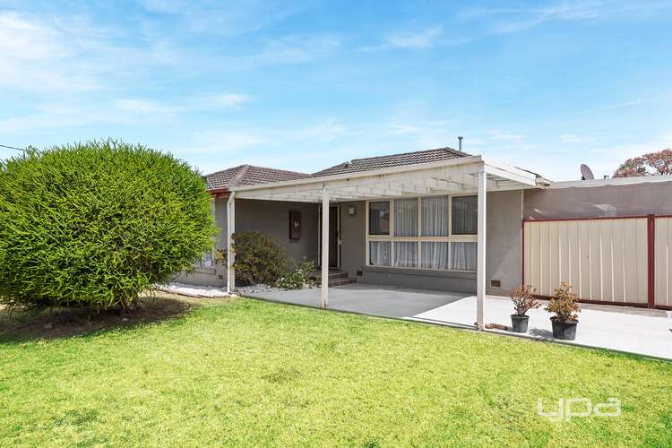 25 Atheldene Drive, St Albans VIC 3021