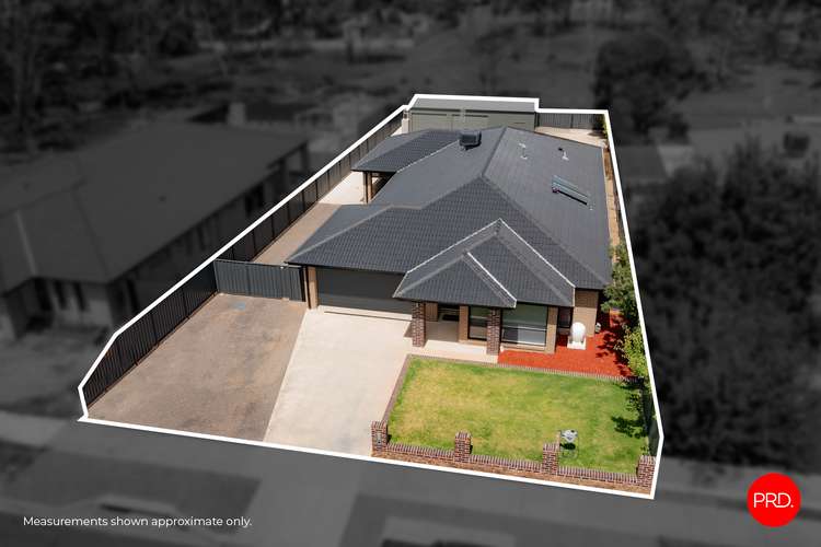 305 Mackenzie Street West, Kangaroo Flat VIC 3555