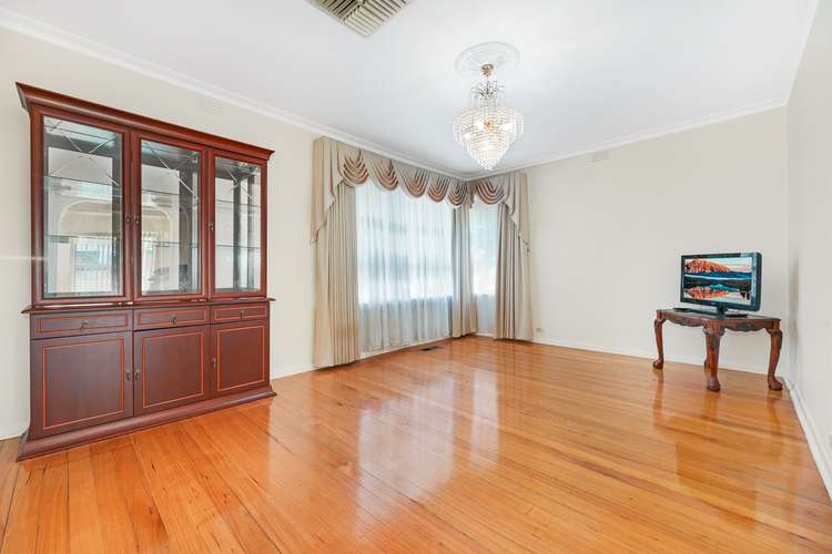 Fifth view of Homely house listing, 1 Vermont Street, Glen Waverley VIC 3150