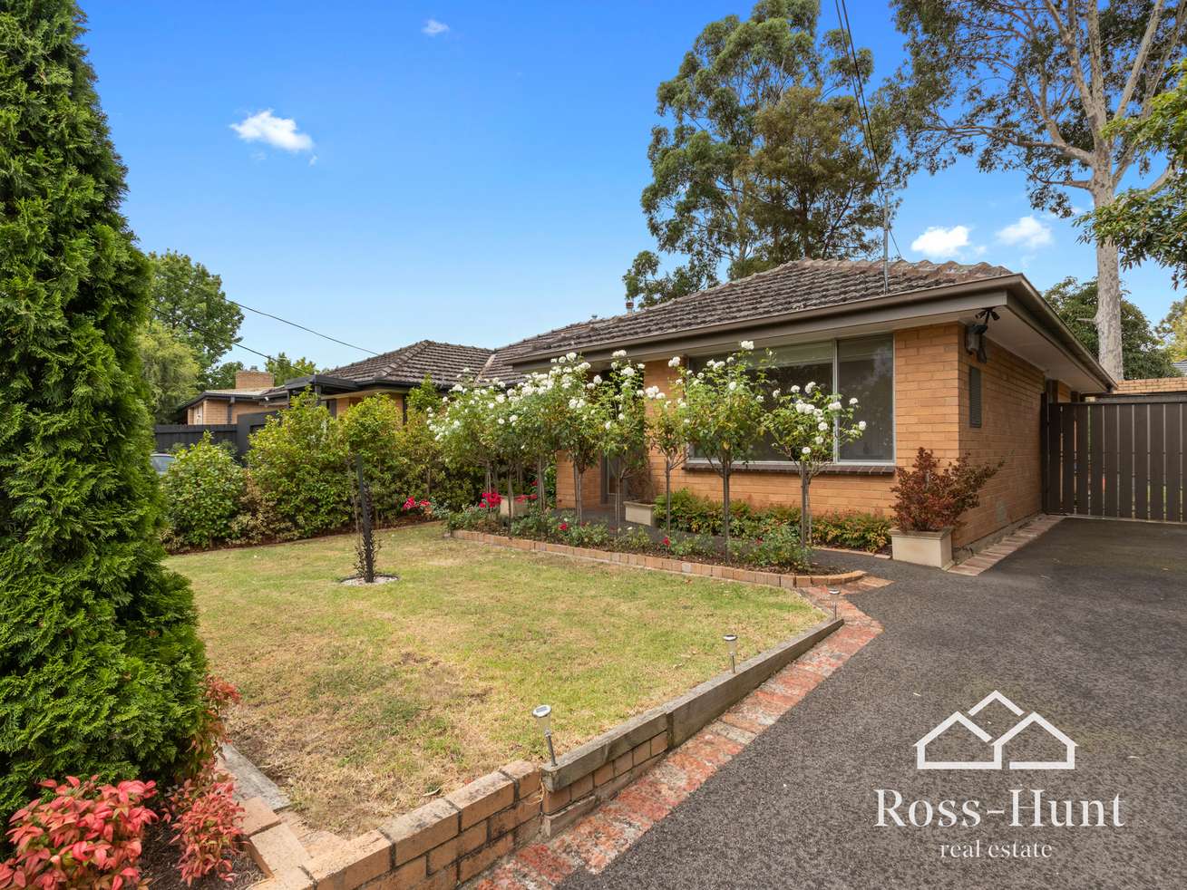 Main view of Homely unit listing, 2/38 Roberts Avenue, Box Hill South VIC 3128