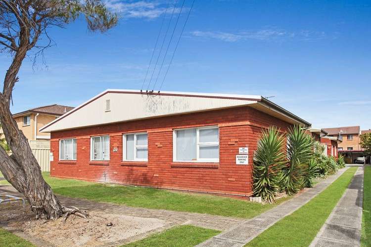 Main view of Homely unit listing, 1/72 Peterborough Avenue, Lake Illawarra NSW 2528