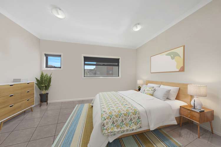 Sixth view of Homely townhouse listing, 5 Swagman Walk, Wollert VIC 3750