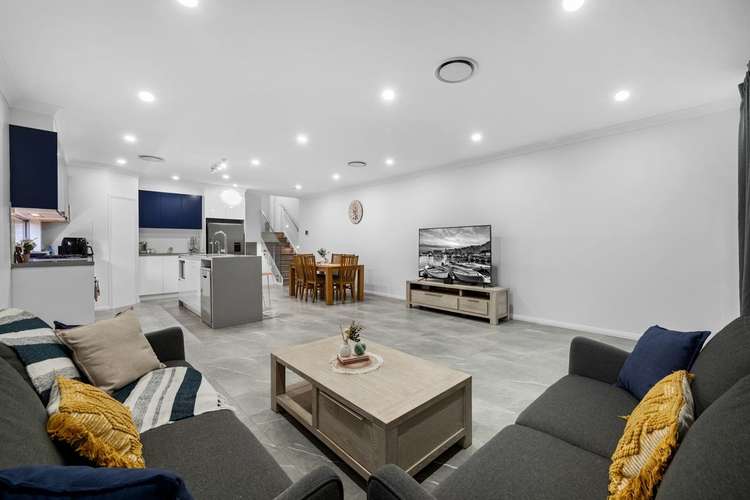 90 Poulton Terrace, Campbelltown NSW 2560