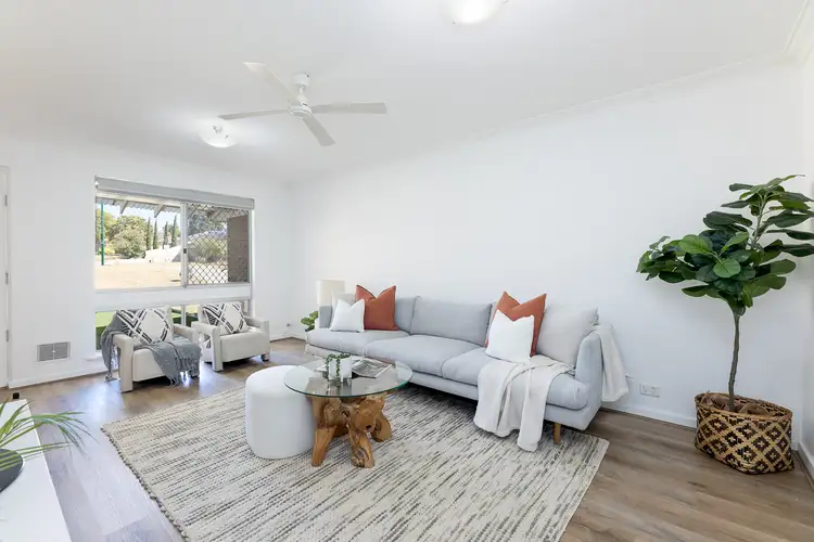 2/120 Gilbertson Road