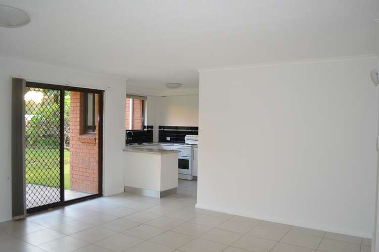 Main view of Homely unit listing, 2/4 Blackbutt Way, Barrack Heights NSW 2528