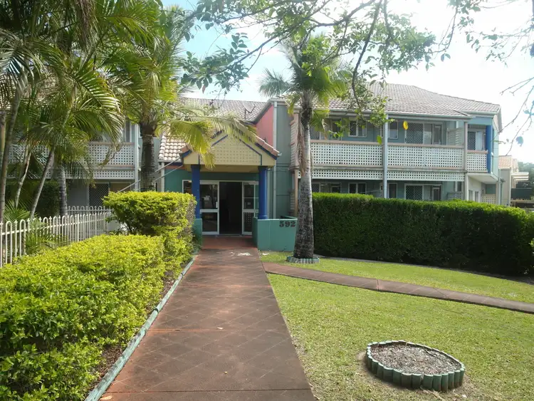 592 Sandgate Road