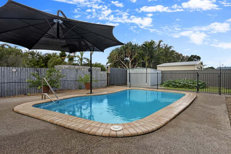 201 Dayman Street, Urangan QLD 4655