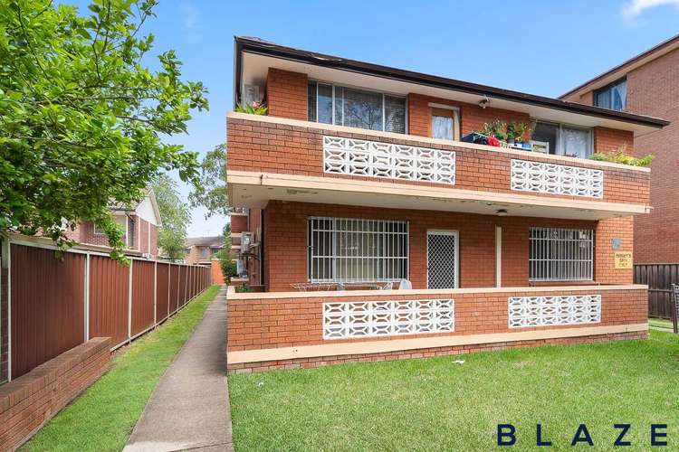 Main view of Homely unit listing, 2/116 Wattle Avenue, Carramar NSW 2163