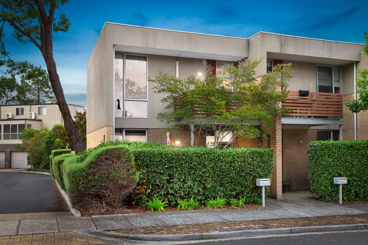 Main view of Homely townhouse listing, 7 Pottage Circuit, Macleod VIC 3085