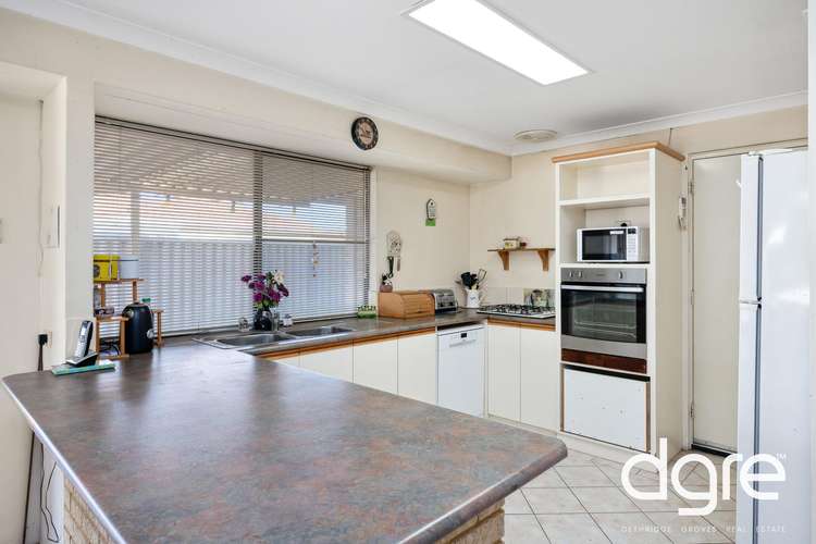 Second view of Homely house listing, 5 Roscrea Court, Orelia WA 6167